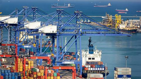 Smart Ports : Piers of the Future Smart Ports : Piers of the Future