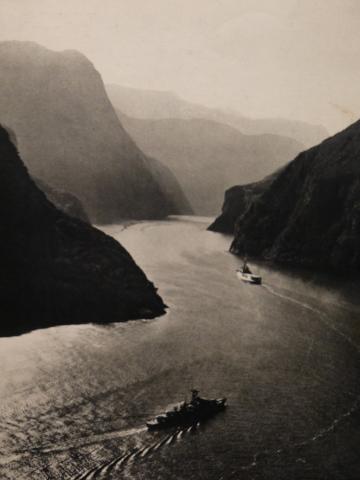Jeanne d'Arc Milford Sound NZ